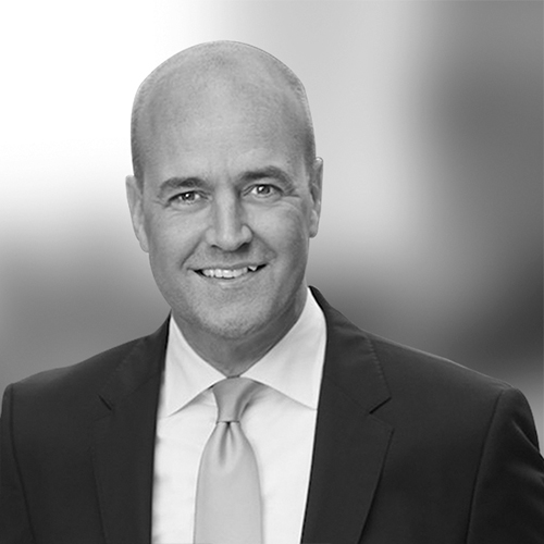 FREDRIK-REINFELDT